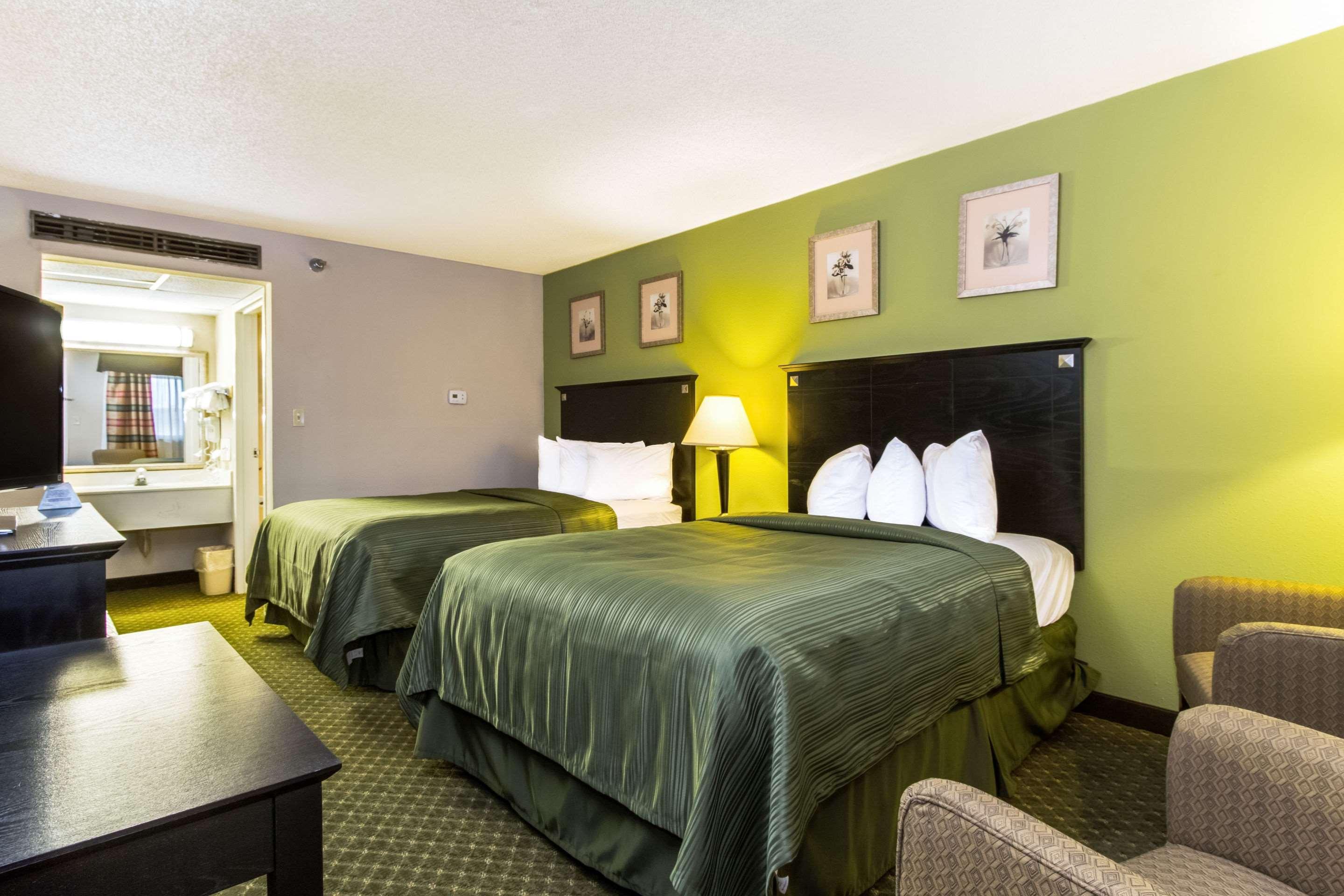 Quality Inn & Suites Moline - Quad Cities Buitenkant foto
