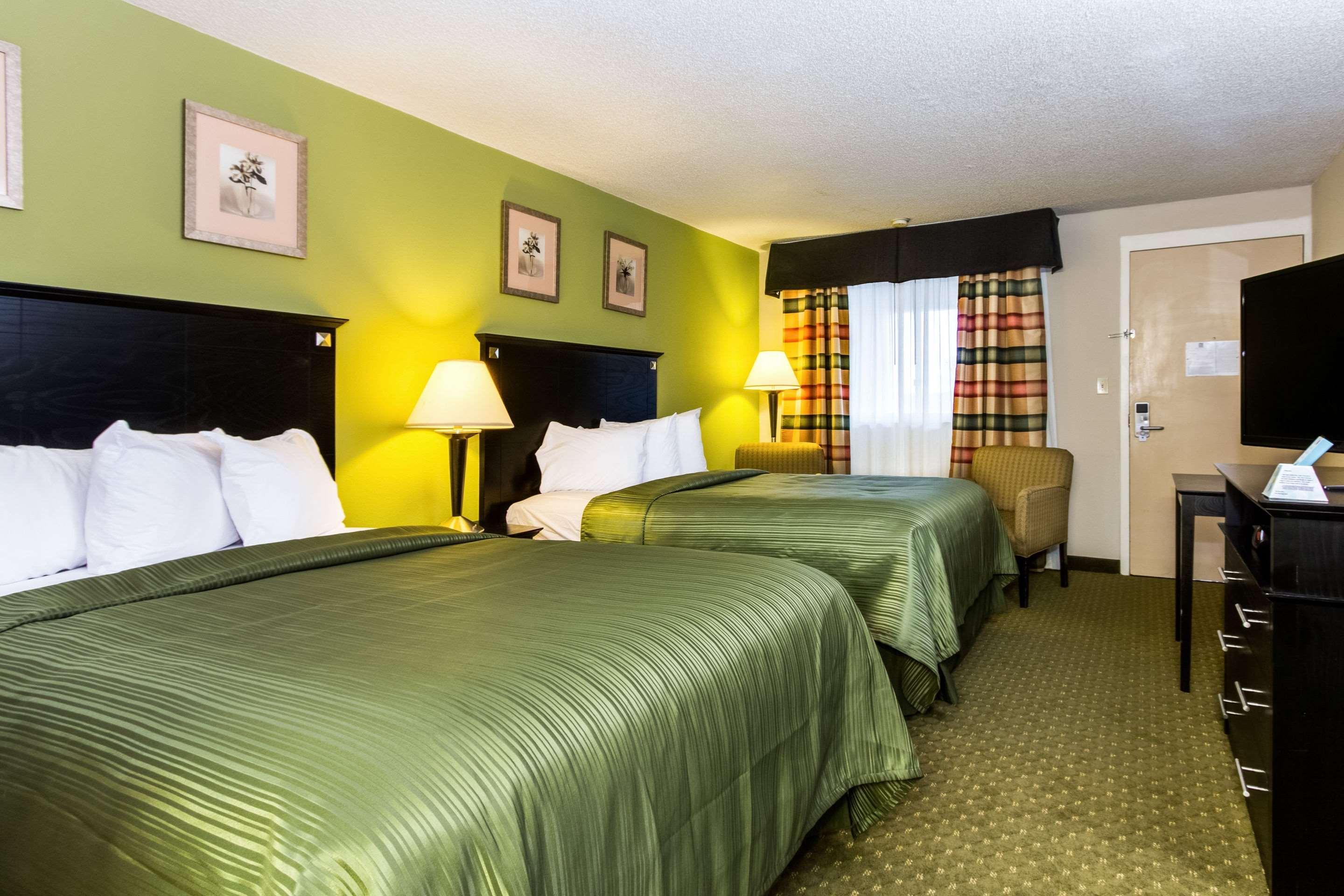 Quality Inn & Suites Moline - Quad Cities Buitenkant foto