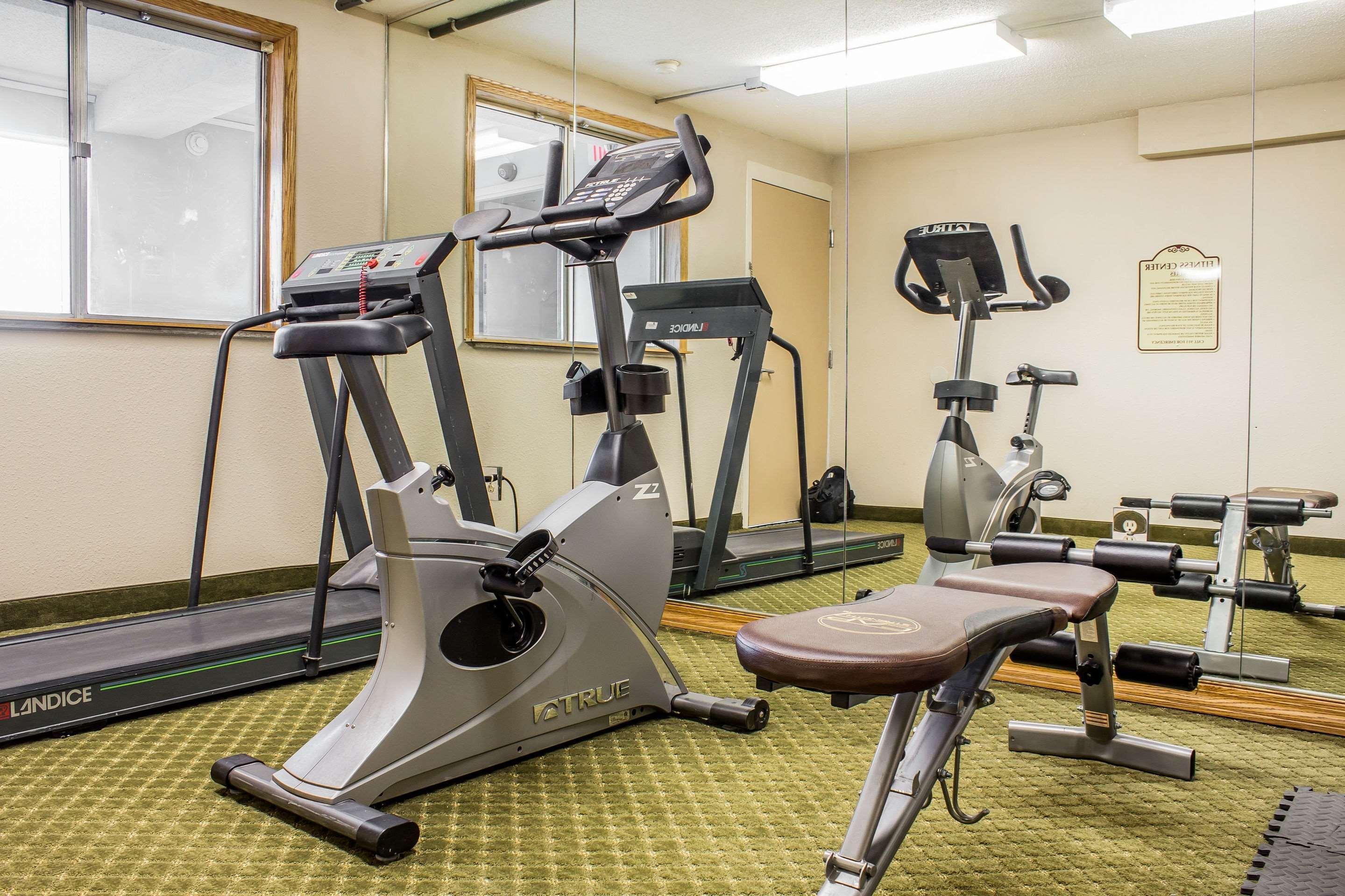 Quality Inn & Suites Moline - Quad Cities Buitenkant foto