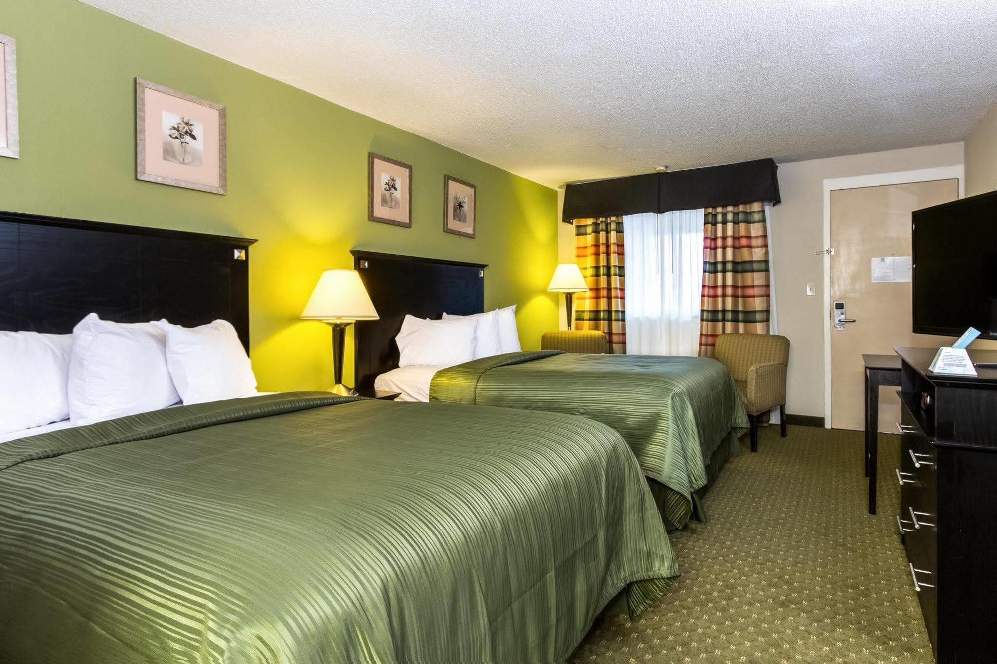 Quality Inn & Suites Moline - Quad Cities Buitenkant foto